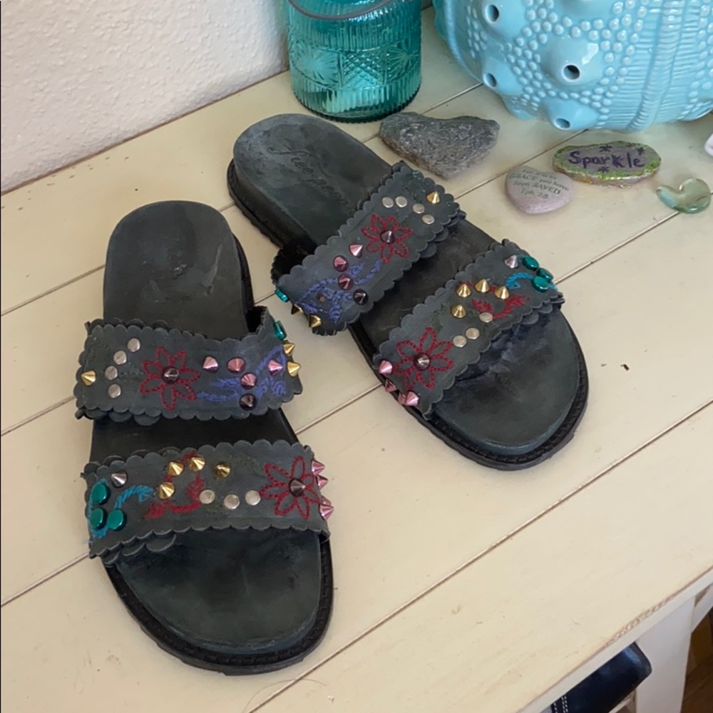 FREE PEOPLE sandals